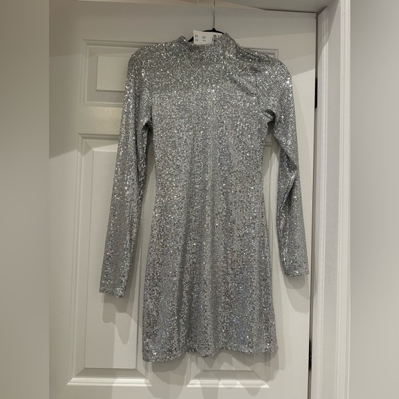 Abercrombie Sequin Dress-NWT - Picture 2 of 2